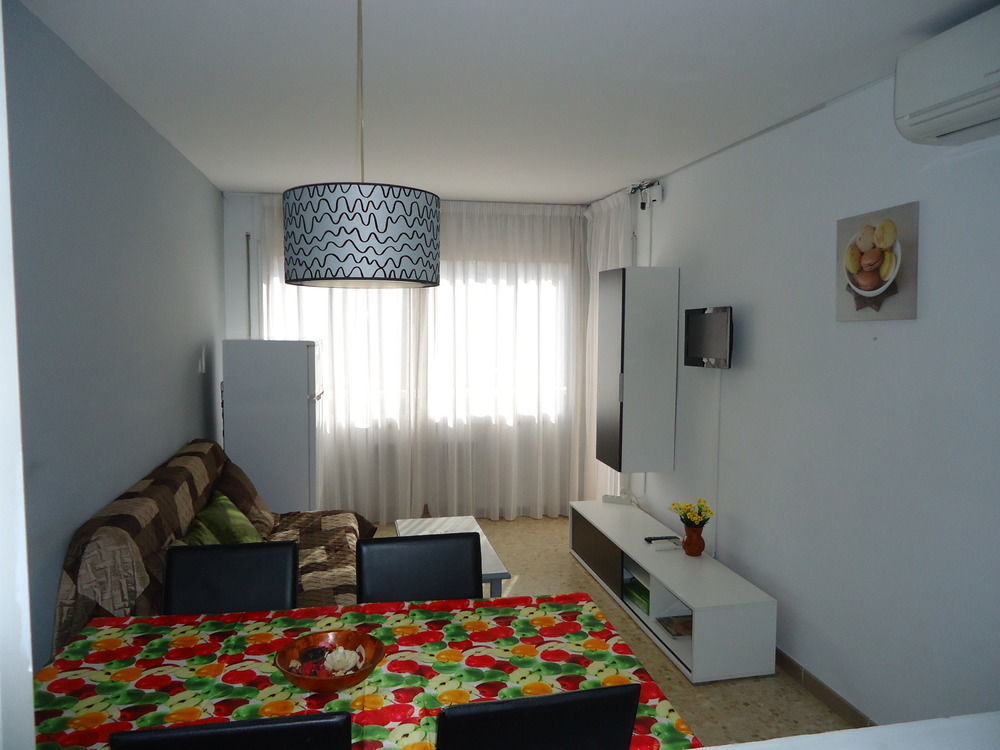 Apartamentos Antillas Fenals Lloret de Mar Bagian luar foto