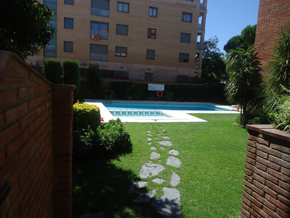 Apartamentos Antillas Fenals Lloret de Mar Bagian luar foto
